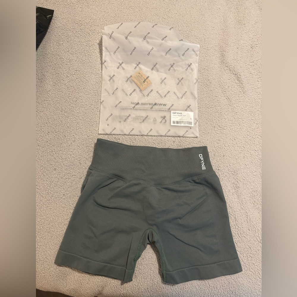 ONZIE Women's Athletic Shorts - Gray